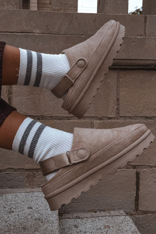  Pantofle zateplené s kožešinou uvnitř s platformou béžové Azida