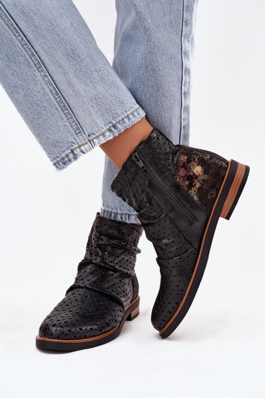 Dřeváky s ažurovými prvky  05922-01 Černé Dřeváky s ažurovými prvky  05922-01 Černé