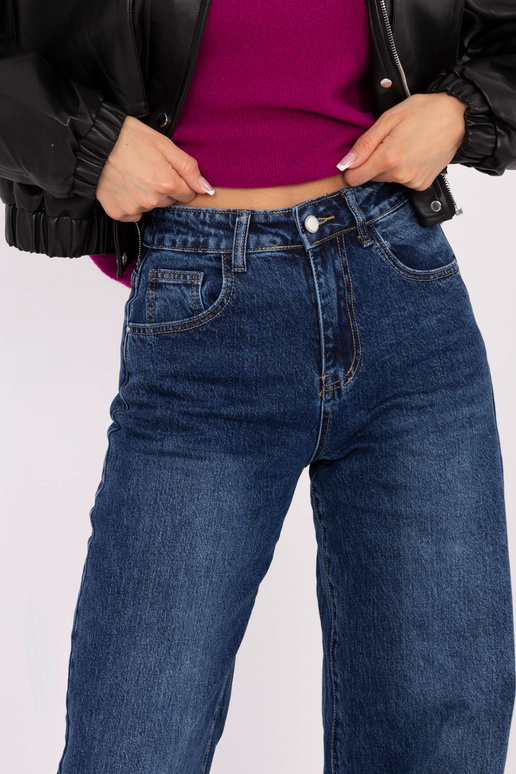 Tmavě modré džíny