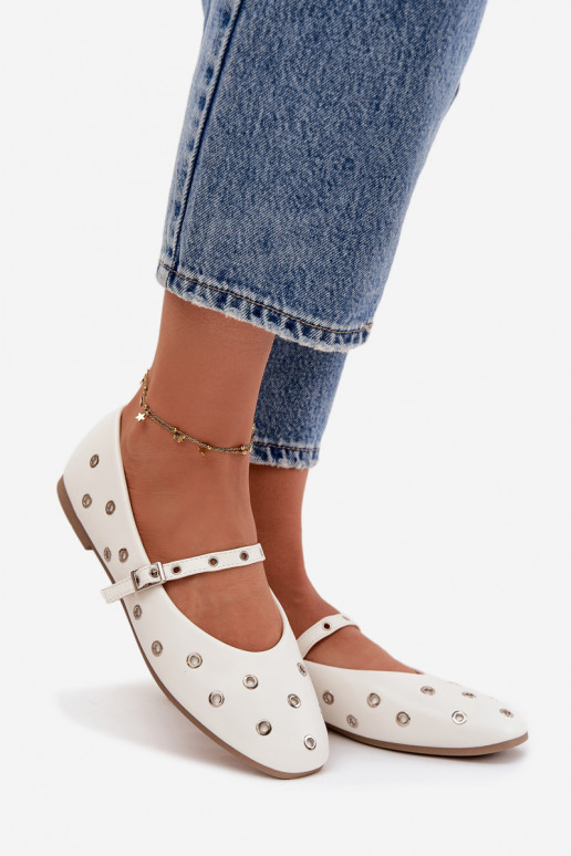 baleríny  Ze stříbrné barvymi Elementami bílé Marivon