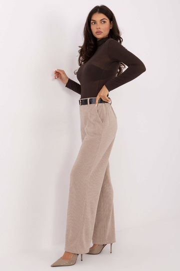 Kalhoty barvy písku 2