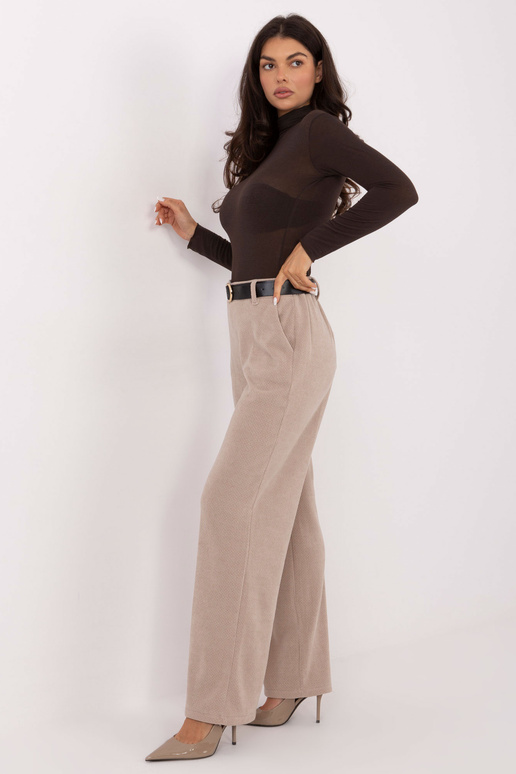 Kalhoty barvy písku