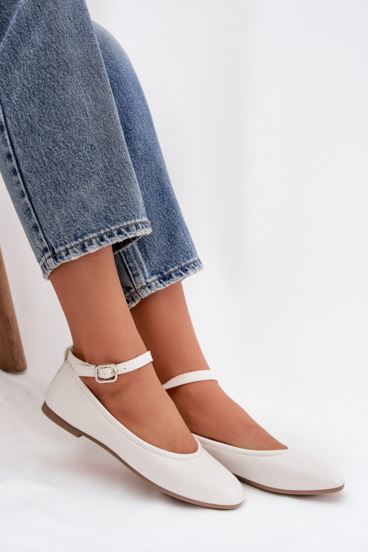 baleríny  s popruhy I s přezkami bílé Janelor