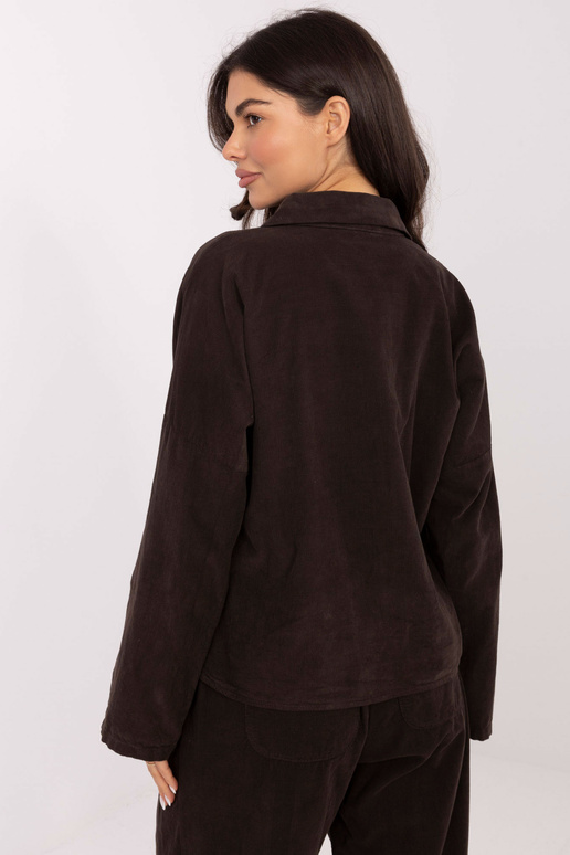 Tmavě hnědá košile