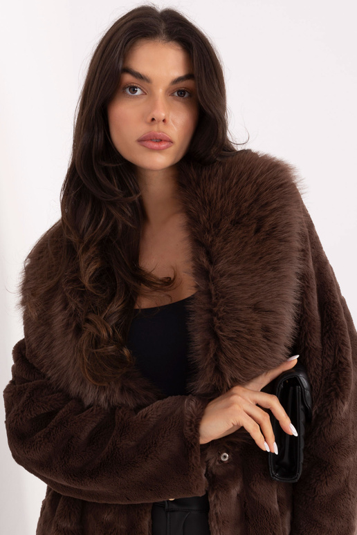 Světlý béžový kabát