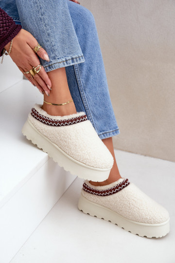 Sněhule Pantofle s platformou s kožešinou Typu Baranek slonová kost Ovirissa