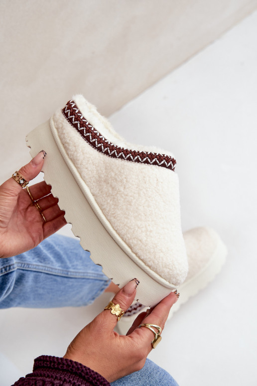 Sněhule Pantofle s platformou s kožešinou Typu Baranek slonová kost Ovirissa