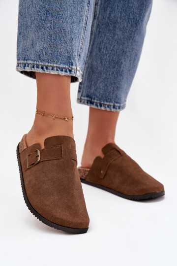 Pantofle   i s platformou s přezkami hnědá Selio 2