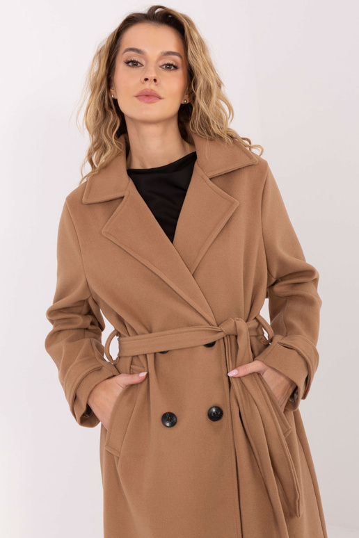 Kabát v barvě velbloudí srsti