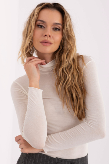 Tričko světle písečné barvy... 2