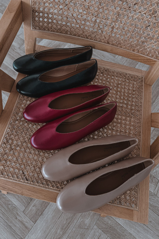 baleríny  z ekologické kůže s širokými podpatky Černé Olyssia