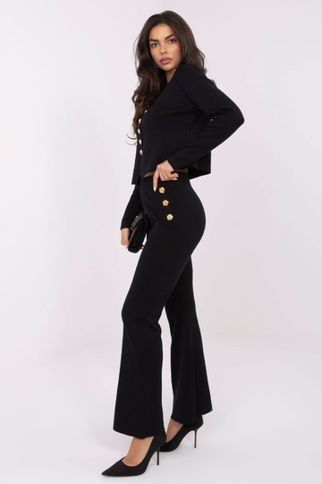 Svetr pískové barvy 2