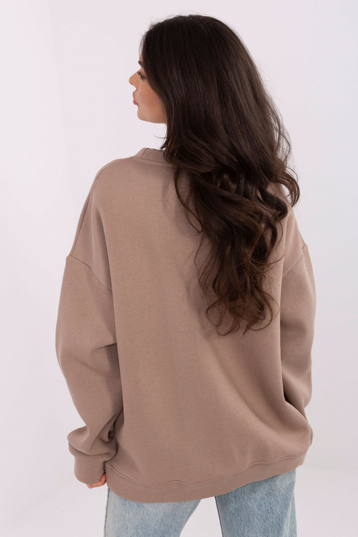 Tmavě pískový svetr