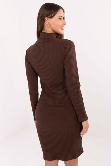 Tmavě hnědé šaty 2
