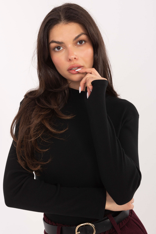 Černá halenka
