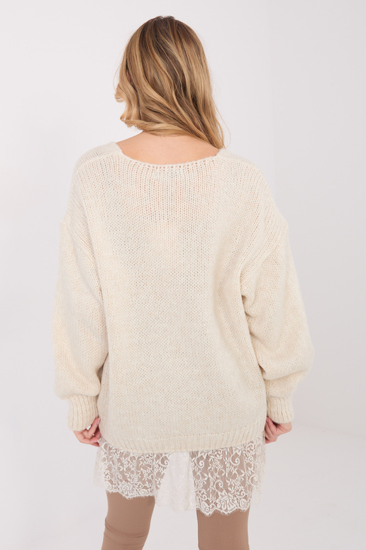 Svetřík světle pískové barvy