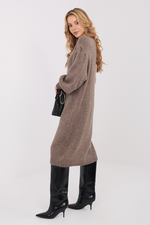 Šaty tmavě pískové barvy