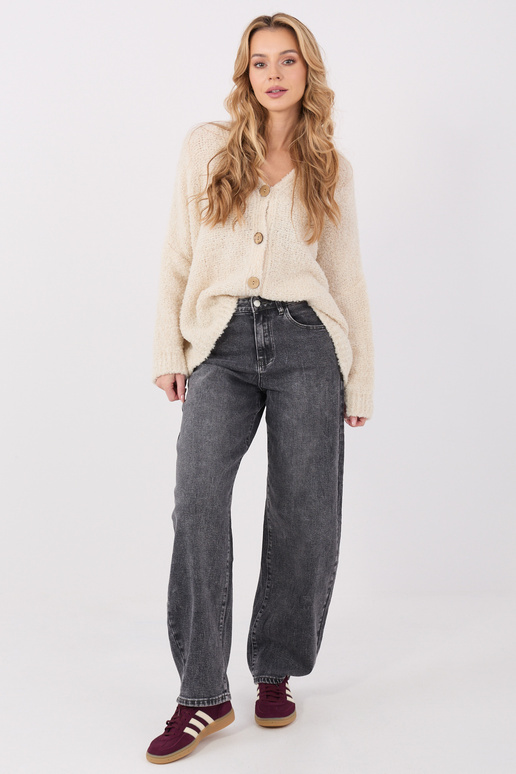 Svetřík světle pískové barvy