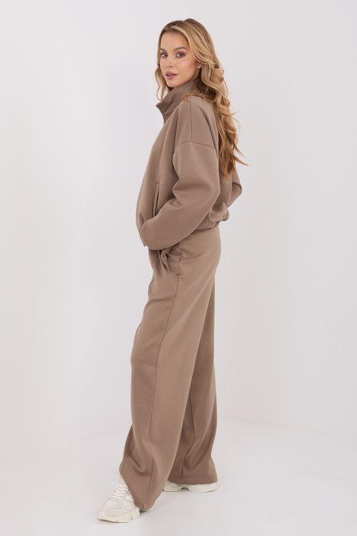 Tmavě písková bunda