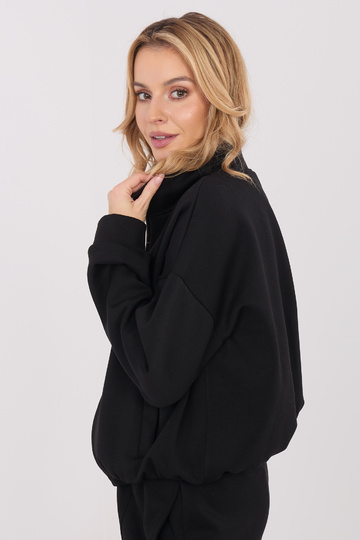 Černý modrý svetr 2