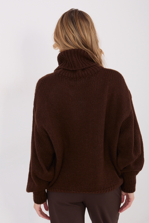 Svetr tmavě hnědý