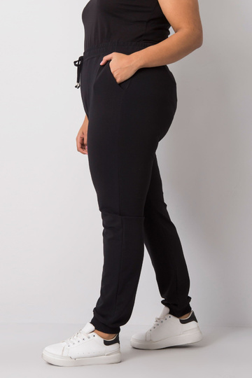 Černé sportovní kalhoty 2