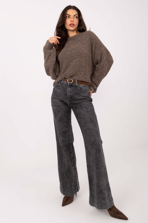 Tmavě pískový svetr