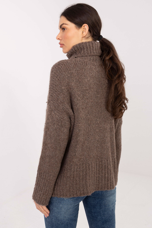 Tmavě pískový svetr