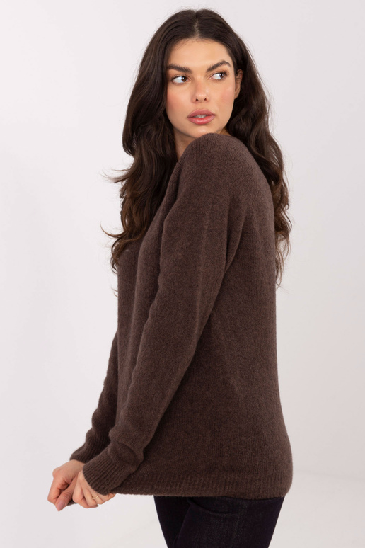 Svetr hnědý