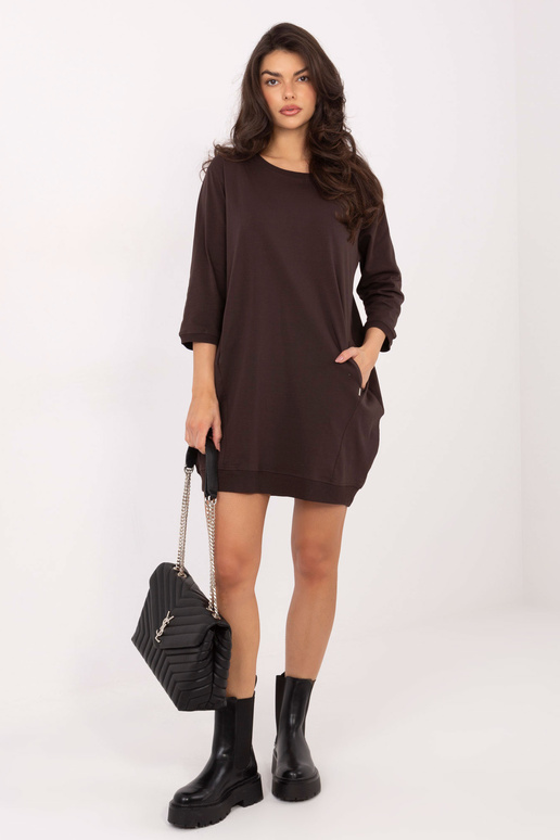 Šaty tmavě hnědé