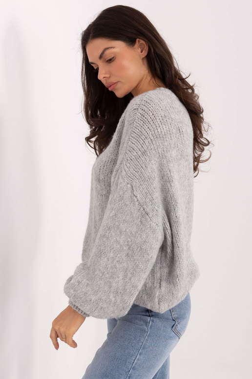 Svetr šedý