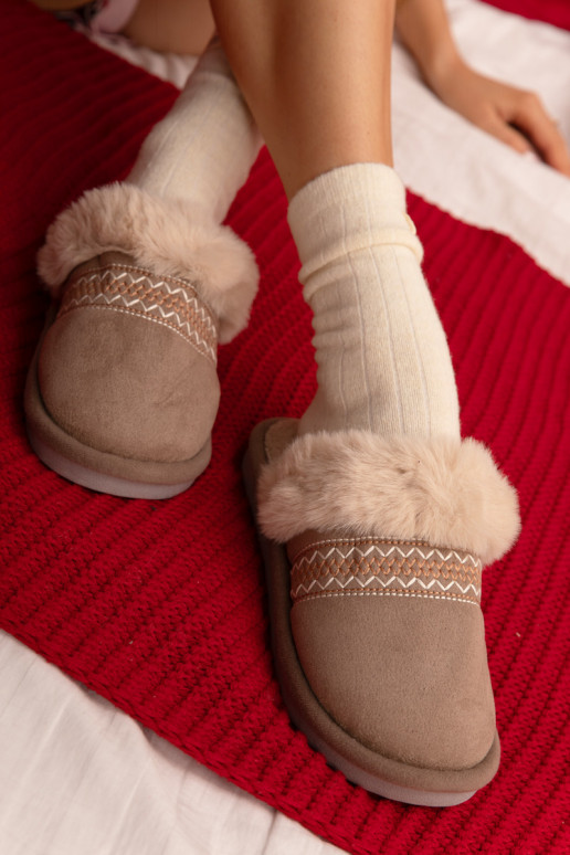 Pantofle  s kožešinou I Haftem khaki Devianne