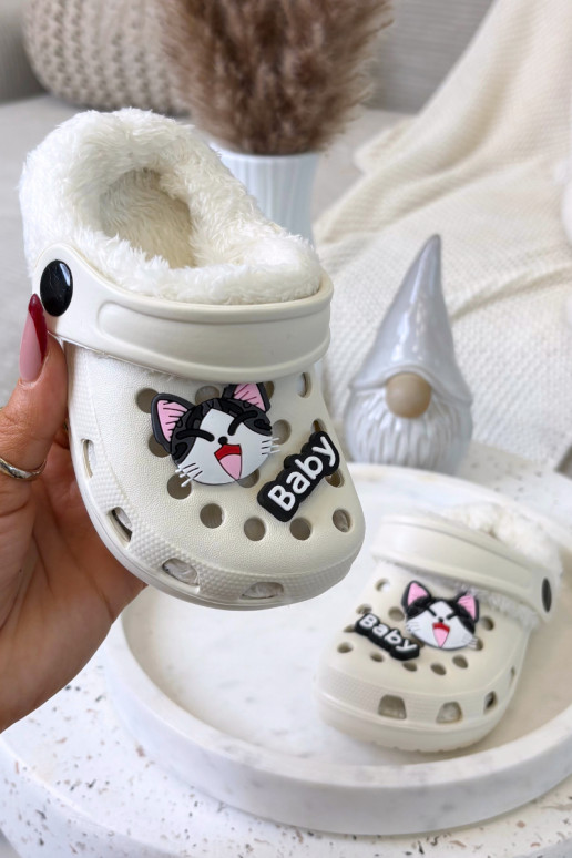  Pantofle Dětské zateplené s kožešinou uvnitř Z Przypinkami Krémová Cerelle