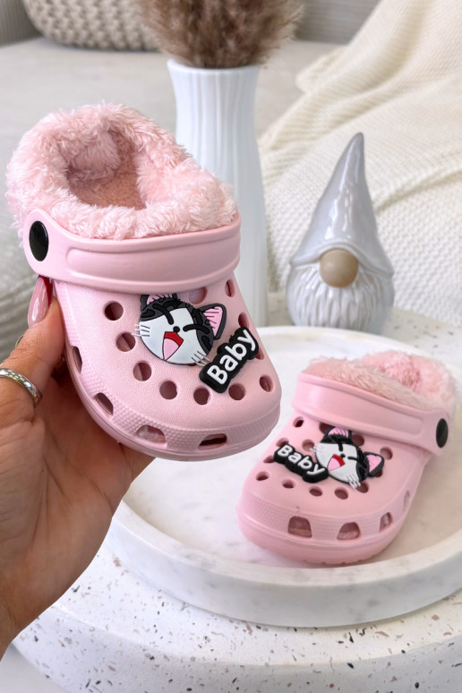  Pantofle Dětské zateplené s kožešinou uvnitř Z Przypinkami růžová Cerelle