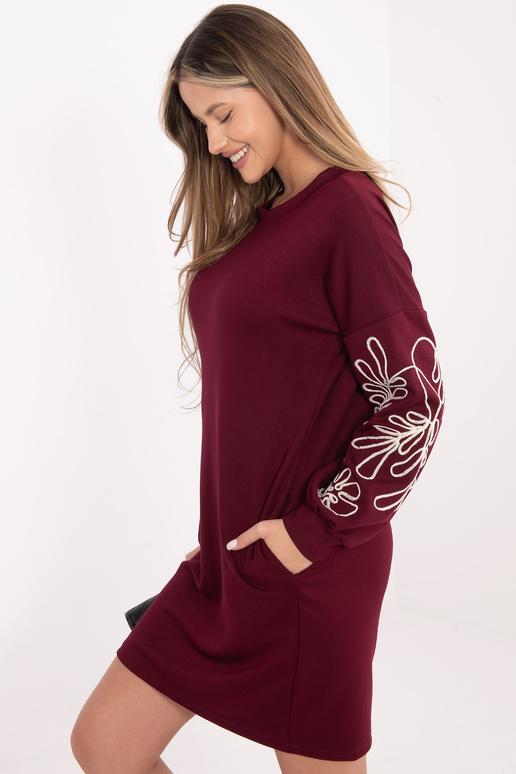 Sukienka-RV-SK-A1064.95-bordowy