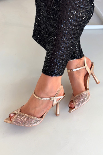 Dámské sandály s tenkými podpatky  Szampańskie Peloria 2