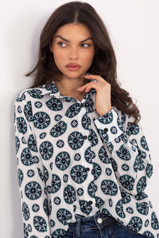 Světle šedá košile