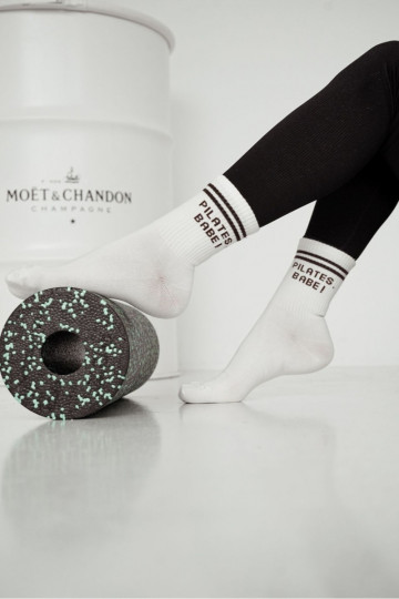 Ponožky  Z hnědám Napisem PILATES, BABE! slonová kost