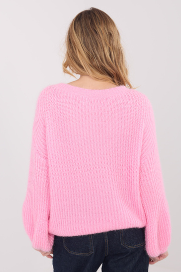 Růžový svetr