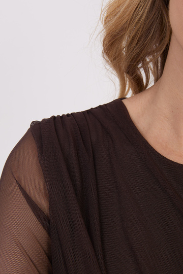 Halenka tmavě hnědá