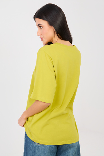 Tričko s výstřihem v barvě...