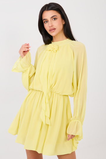 Šaty světle žluté