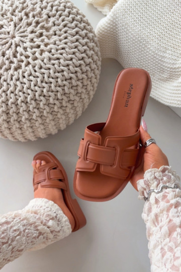 Dámské pantofle s širokými podpatky hnědáLorania