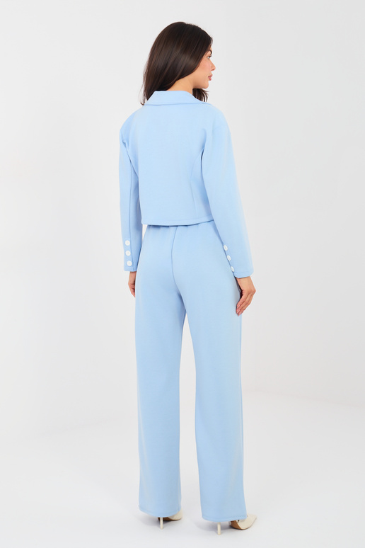 Světlomodrý komplet