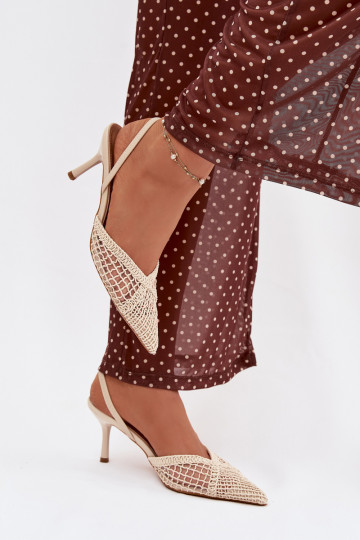 Žabky s ažurovými prvky s tenkými podpatky slonová kost Hanelis