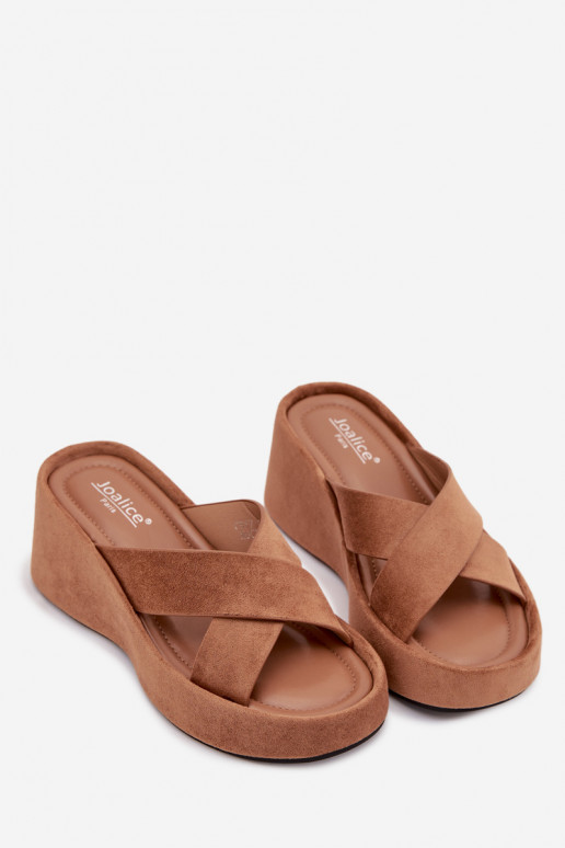 Dámské pantofle  Z z eko semišeu hnědá Calorine