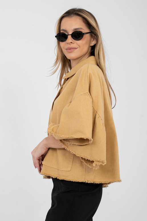 Bunda barvy velbloudí srsti