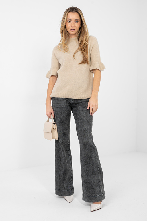 Svetr pískové barvy