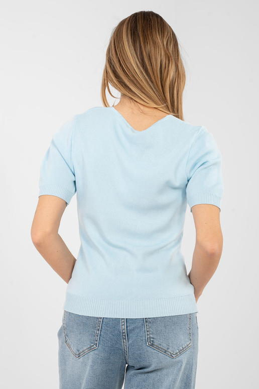 Světlý modrý svetr