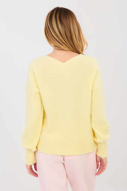 Svetřík světle žlutý